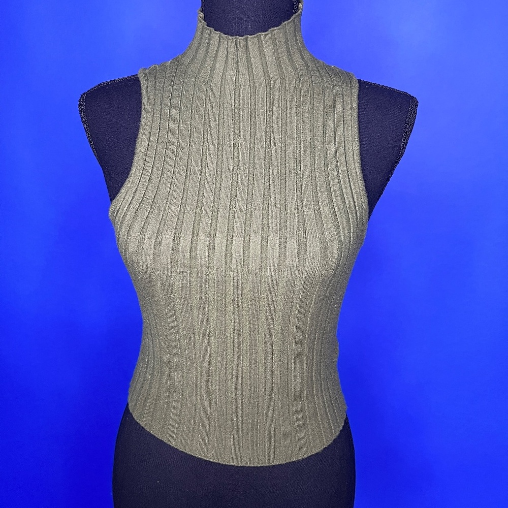 Urban Outfitters - High Neck Tank